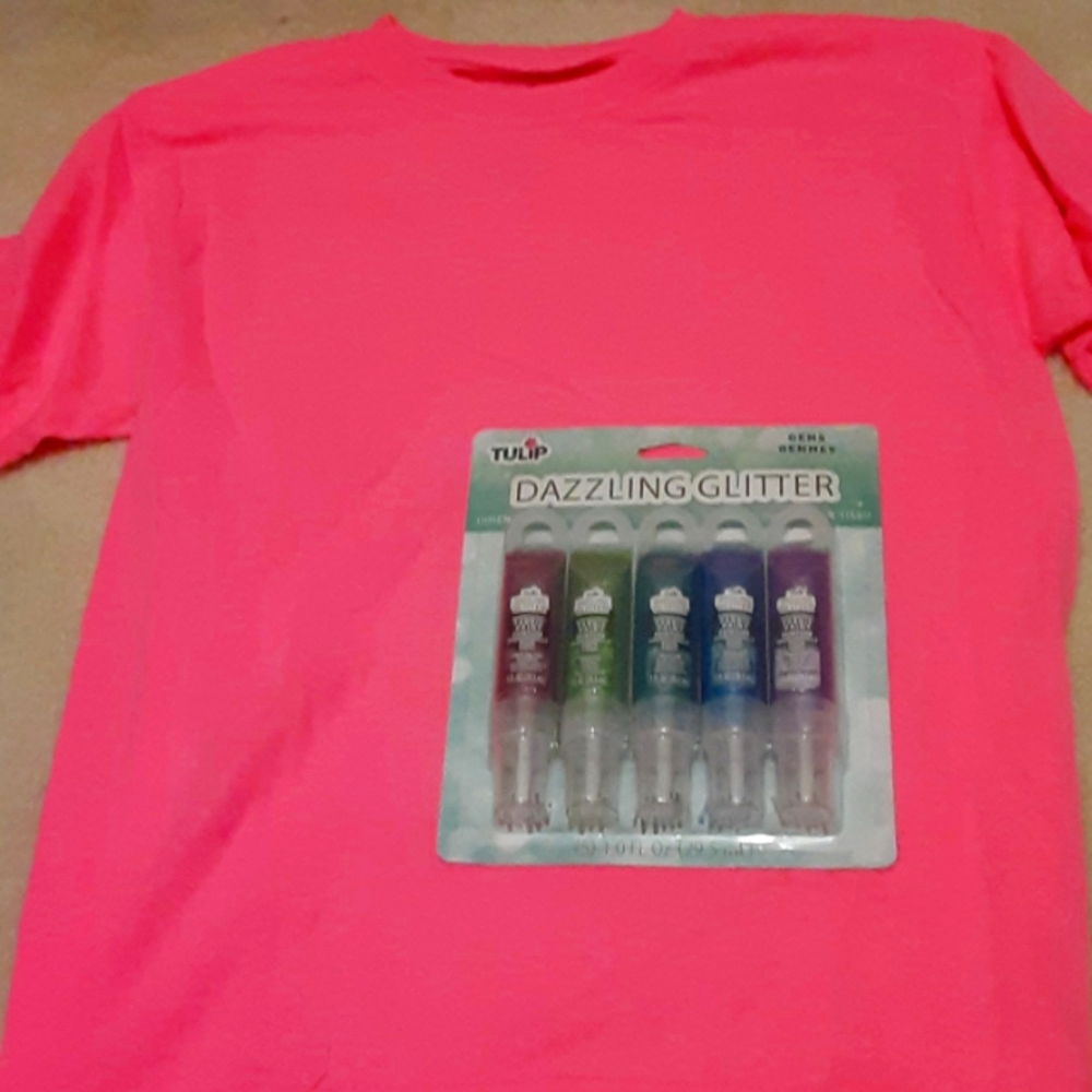 Hot pink tee with glitter glue
